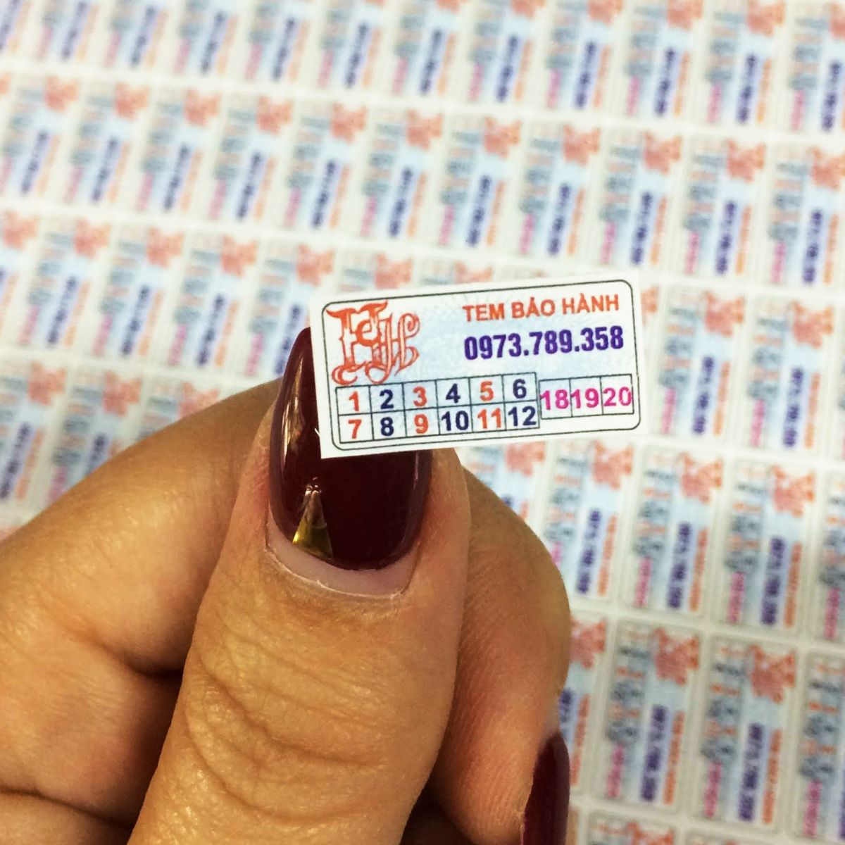 Tại sao nên chọn Sieuthiin để in tem decal bảo hành?