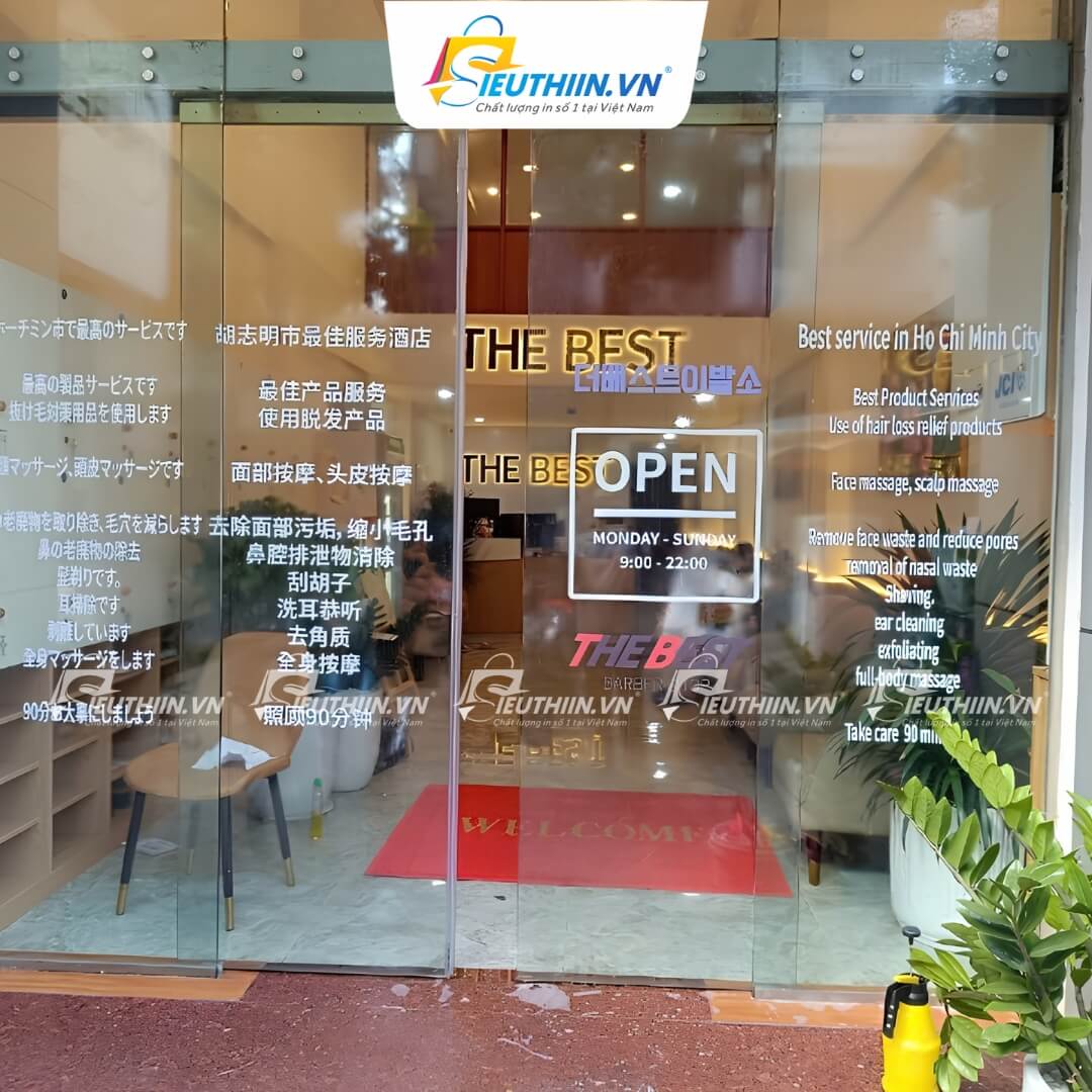 Decal trong suốt trang trí của hàng