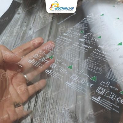 Decal trong suốt in mực trắng độc đáo - 3